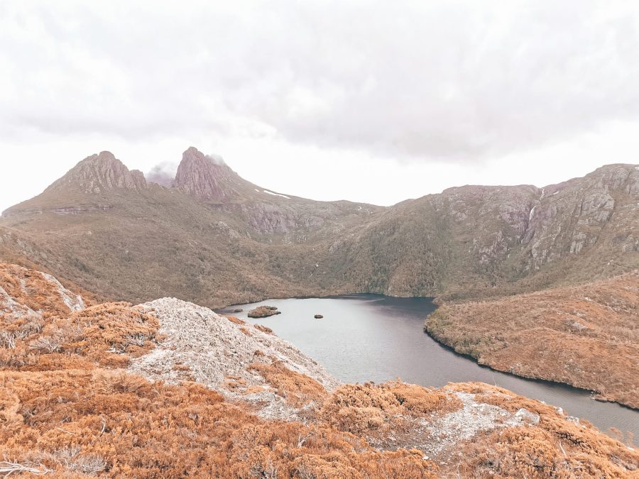 Hanson Peak viewpoint of the dramatic Cradle Mountain towering above Dove Lake, Tasmania, Australia