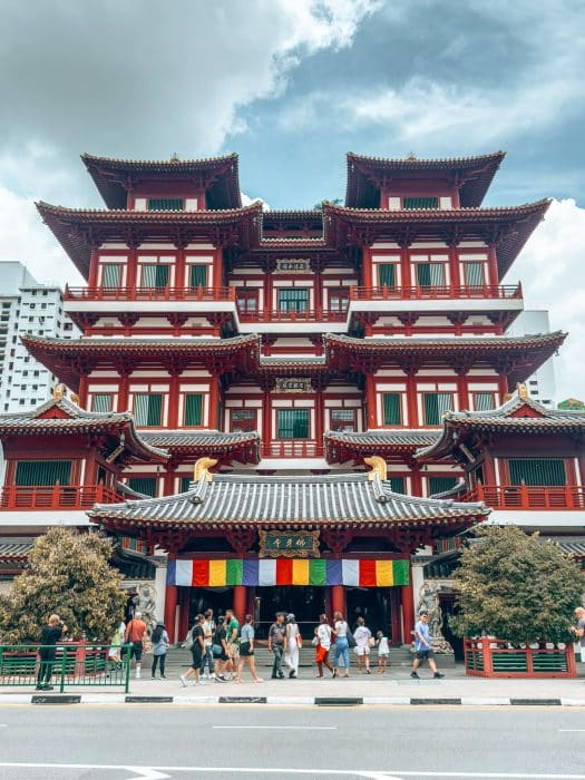 The red and white spectacular Buddha Tooth Relic Temple in Chinatown, Singapore