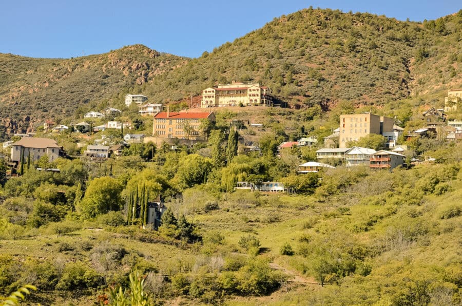 The small ghost town of Jerome nestled in the mountains was a complete surprise to see on my Arizona road trip