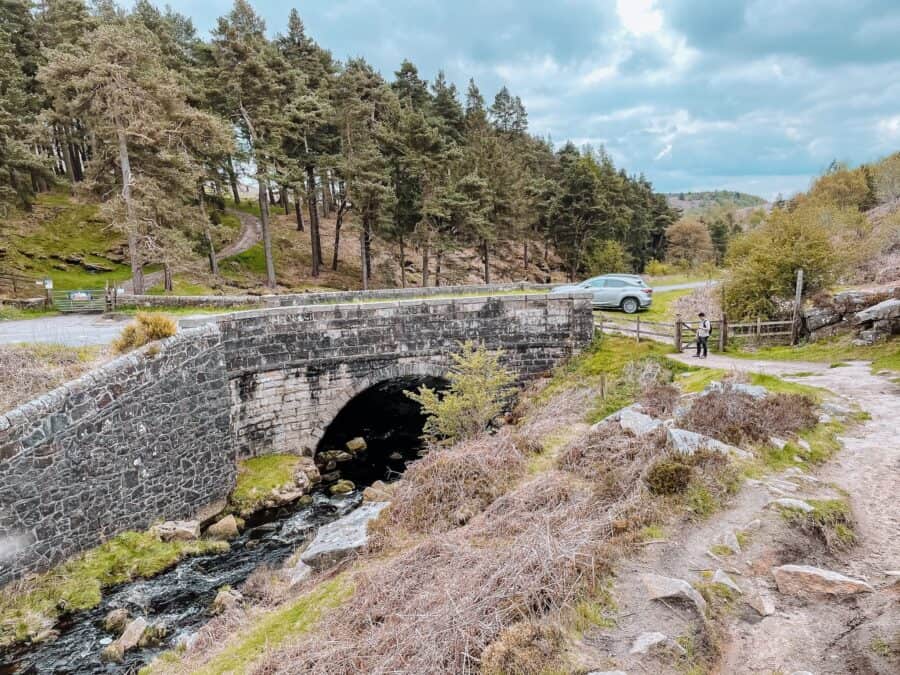 Fairytale bridge with Nether Brook running under on the High Neb-Bamford Edge Walk, The Peak District, England