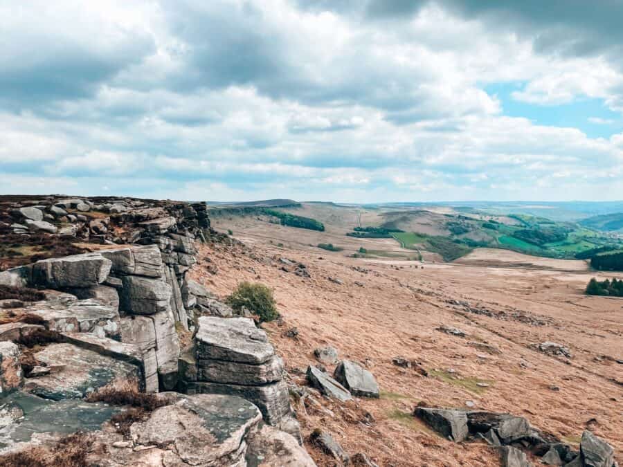 Endless view across High Neb and the colourful heathland in the Peak District, UK, Englad