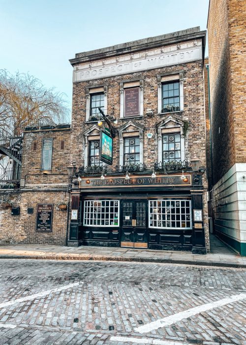 The historical The Prospect of Whitby pub on a cobbled street, Wapping, 4 Day London Itinerary