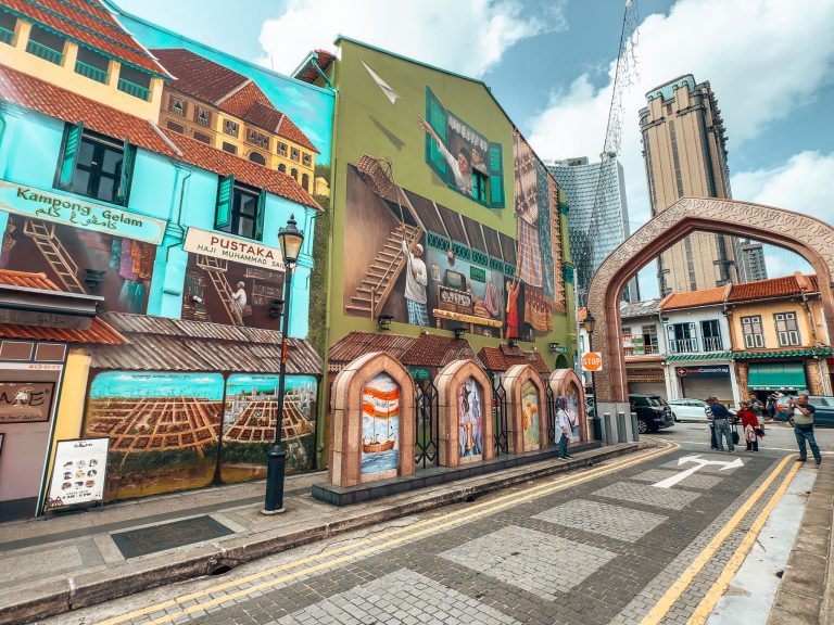 Several buildings with bright street art on in Kampong Glam, 3-day Singapore itinerary