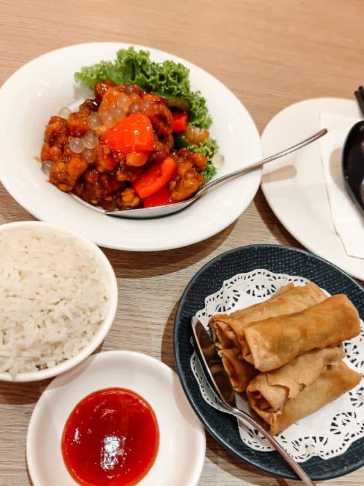 Cantonese dishes on a table at Fortune Court, Chinatown, Singapore itinerary
